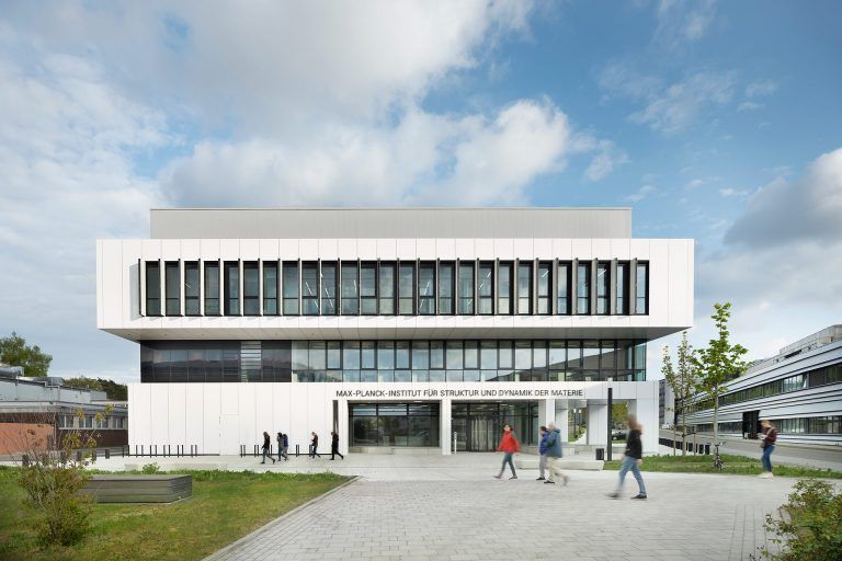 Transparenz und Offenheit // Forschungs- und Institutsgebäude MPSD // Hamburg-Bahrenfeld